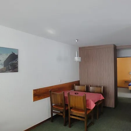Adular Saas-Fee